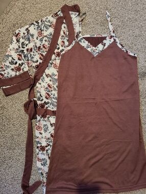 Floral Trim Mauve Sleep Chemise with Matching Robe